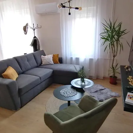 Aniko Apartman *