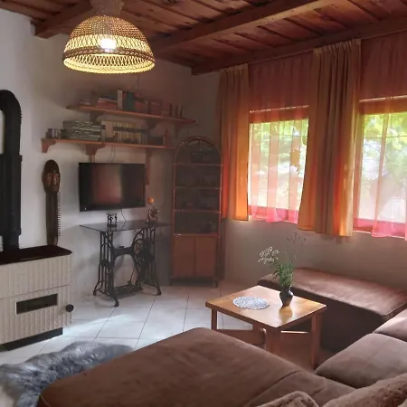 Aniko Apartman Appartamento Keszthely